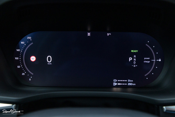 Volvo XC60 2.0 T8 Plug-in hybrid AWD Plus Black Edition Long range | Luchtvering | Harman Kardon | Adaptieve cruise | Panorama dak | Nieuw |