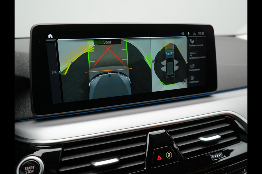 BMW 5 Serie Touring 530e xDrive Business Edition Plus PHEV 293pk Dealer O.H | Trekhaak af Fabriek | Adaptive Cruise | 360 Camera | M Sportstuur | Keyless | BLIS | Plug In Hybrid