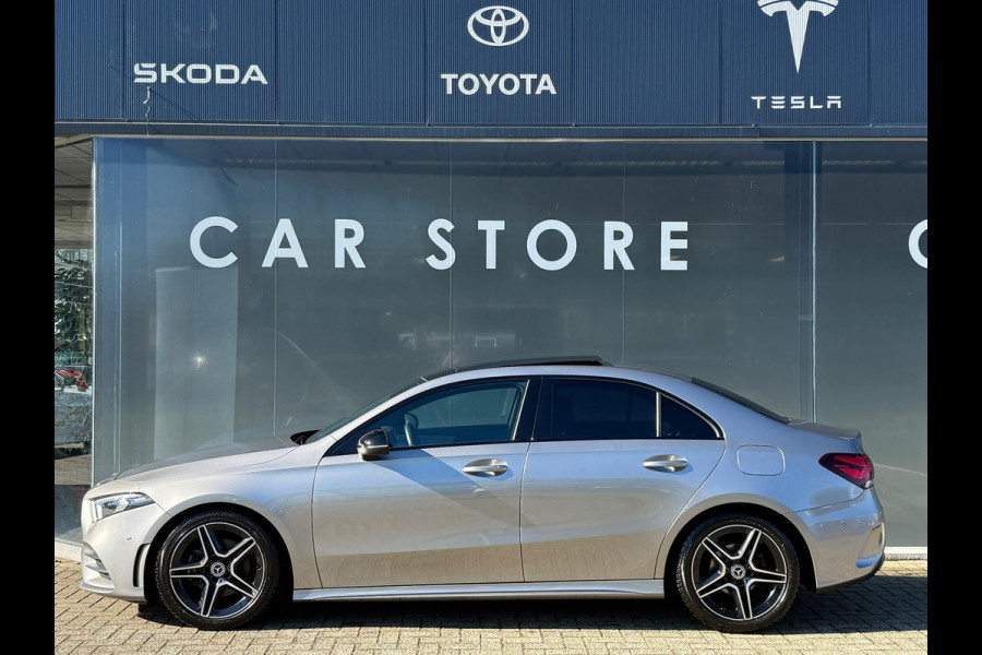 Mercedes-Benz A-Klasse 180 AMG NIGHT Pano|Sfeer||Dealer Onderhouden