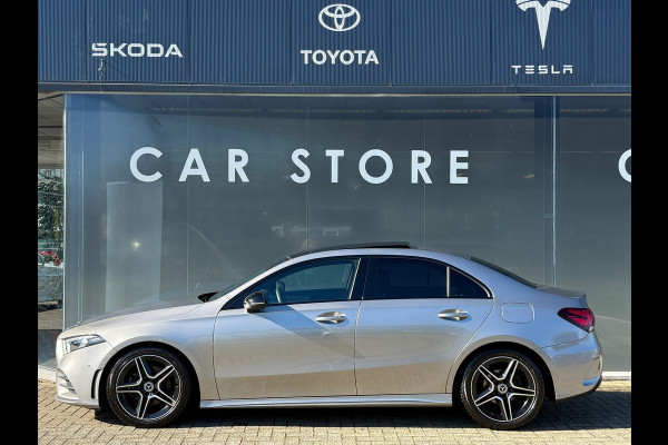Mercedes-Benz A-Klasse 180 AMG NIGHT Pano|Sfeer||Dealer Onderhouden