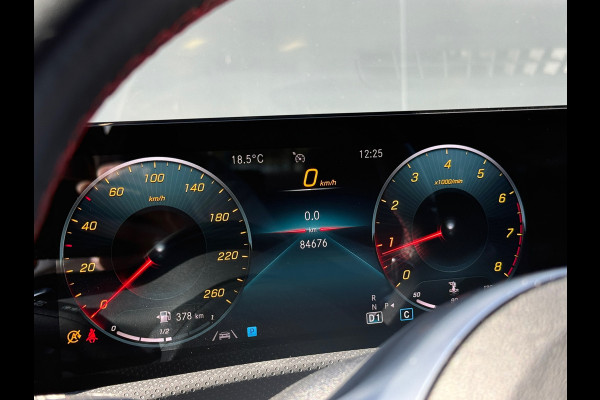 Mercedes-Benz A-Klasse 180 AMG NIGHT Pano|Sfeer||Dealer Onderhouden