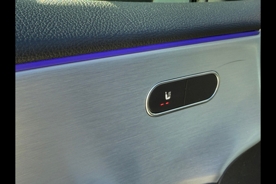 Mercedes-Benz A-Klasse 180 AMG NIGHT Pano|Sfeer||Dealer Onderhouden