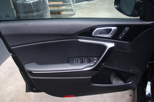 Kia ProCeed 1.5 T-GDI 160PK GT-PlusLine PANO-MEMORY-BTW