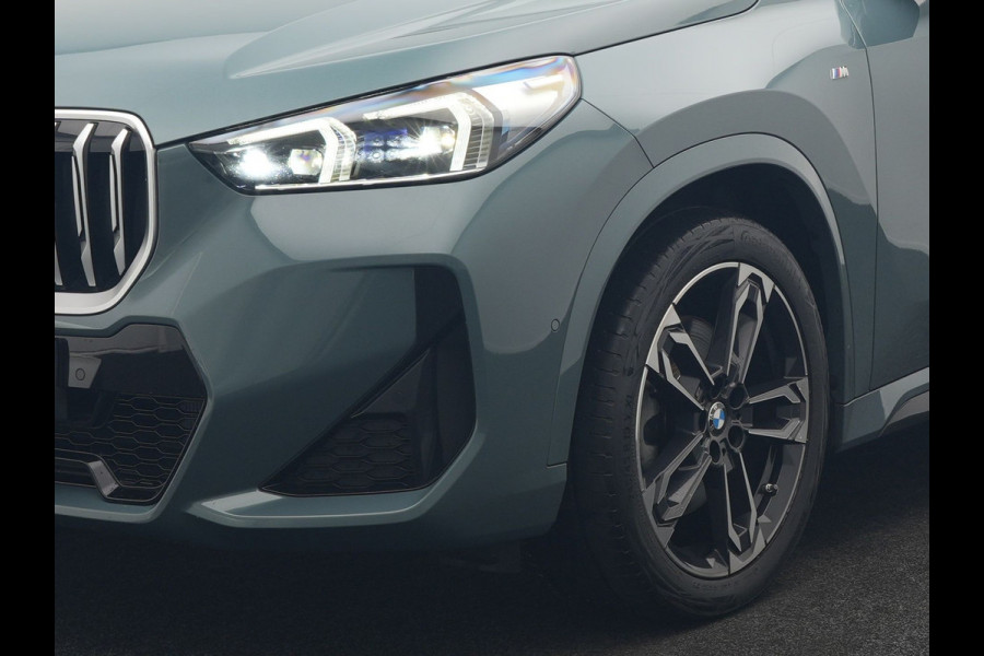 BMW X1 xDrive23i M Sport 204pk Dealer O.H | Panodak | Adaptive Cruise | Lederen Sportstoelen Massage & Memory | Head Up | 360 Camera | Harman Kardon | Widescreen Navi | Parkassist | Keyless | 19"L.M | Apple Carplay |