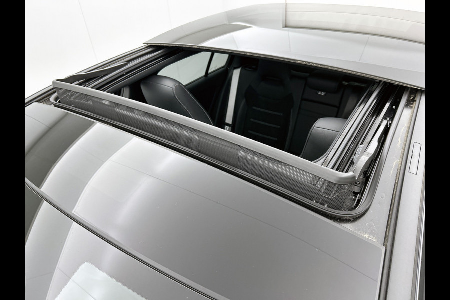 Mercedes-Benz A-Klasse 250 e Business Solution AMG | AMG Line Plus pakket | Nightpakket | 19 inch AMG velgen | Smartphone-integratie | Panoramaschuifdak | Head-up display | 360°-camera | Augmented Reality navigatie |