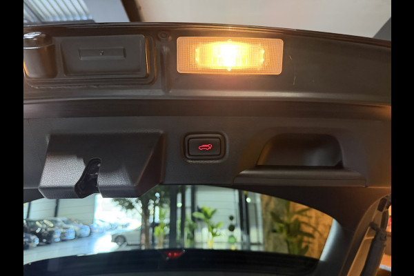 Kia ProCeed 1.6 T-GDi GT 204PK Garantie Trekhaak Pano Memory Carplay Camera JBL Audio StuurVW StoelVW Blindspot ACC Navi Rijklaar