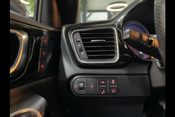 Kia ProCeed 1.6 T-GDi GT 204PK Garantie Trekhaak Pano Memory Carplay Camera JBL Audio StuurVW StoelVW Blindspot ACC Navi Rijklaar