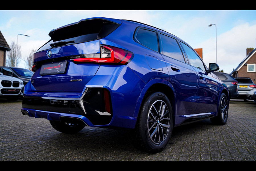 BMW X1 18i M-sport High Executive | HuD | Panorama | Harman/Kardon | incl BTW | M-pakket | Leder/Alcantara | Trekhaak elek | Lane