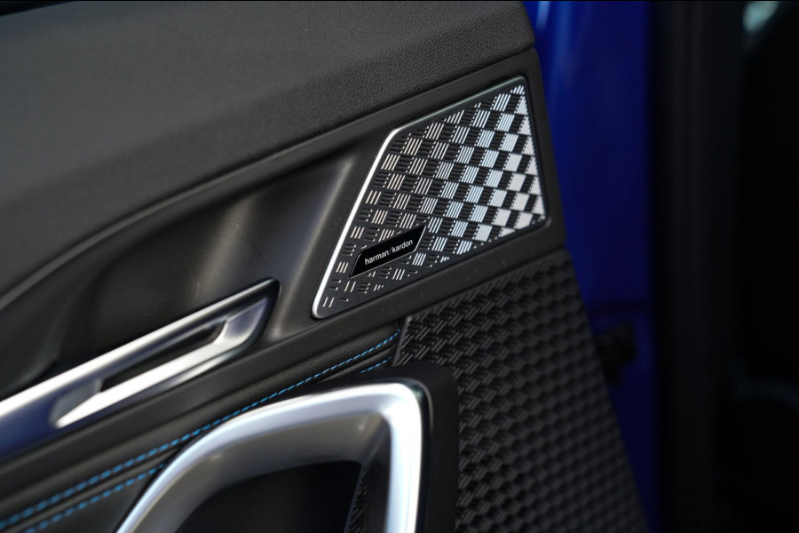 BMW X1 18i M-sport High Executive | HuD | Panorama | Harman/Kardon | incl BTW | M-pakket | Leder/Alcantara | Trekhaak elek | Lane