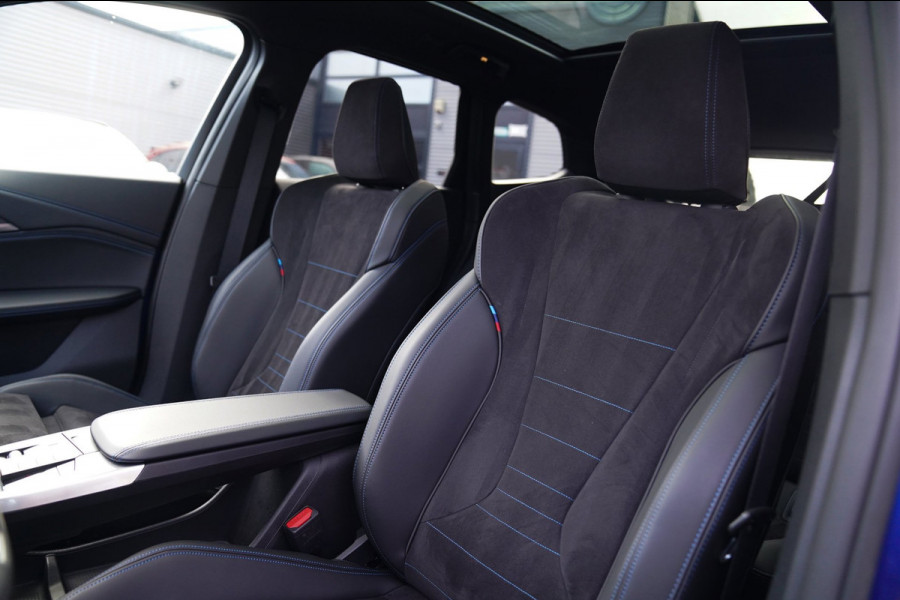 BMW X1 18i M-sport High Executive | HuD | Panorama | Harman/Kardon | incl BTW | M-pakket | Leder/Alcantara | Trekhaak elek | Lane