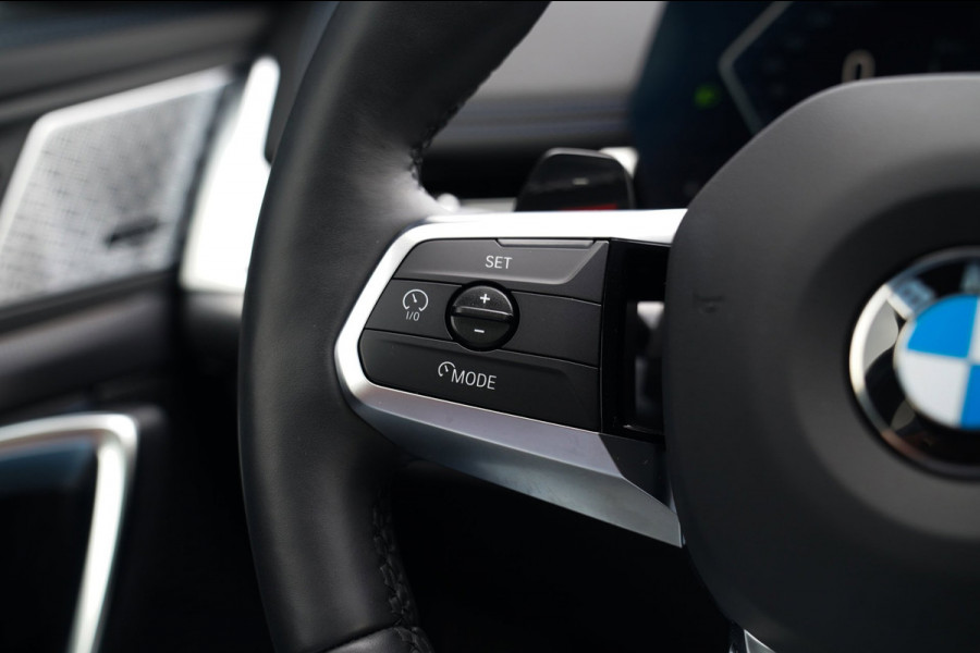 BMW X1 18i M-sport High Executive | HuD | Panorama | Harman/Kardon | incl BTW | M-pakket | Leder/Alcantara | Trekhaak elek | Lane