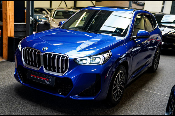 BMW X1 18i M-sport High Executive | HuD | Panorama | Harman/Kardon | incl BTW | M-pakket | Leder/Alcantara | Trekhaak elek | Lane