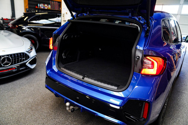 BMW X1 18i M-sport High Executive | HuD | Panorama | Harman/Kardon | incl BTW | M-pakket | Leder/Alcantara | Trekhaak elek | Lane