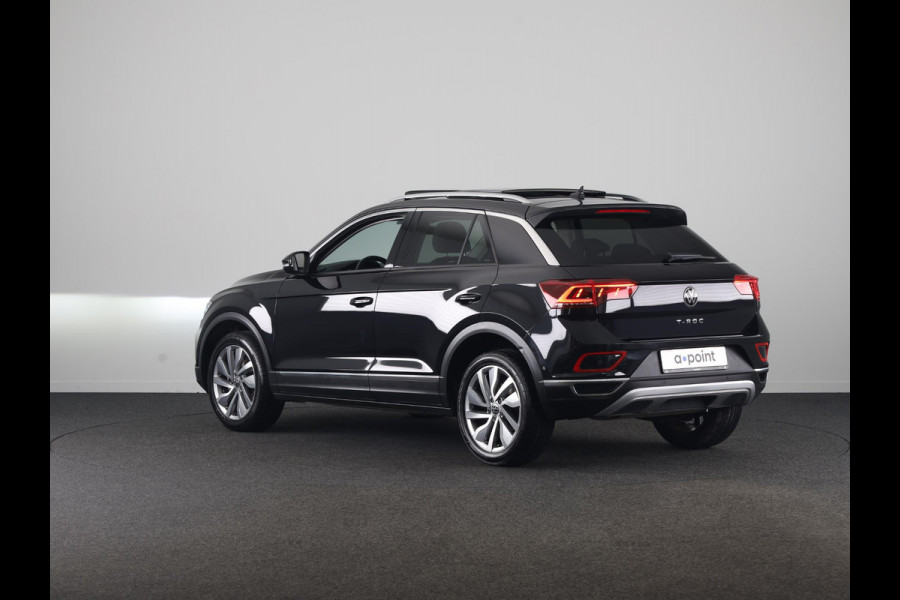 Volkswagen T-Roc 1.5 TSI Style 150 PK DSG | Panorama dak | Keyless entry/start | Matrix koplampen | Stoelverwarming | 18" LM velgen |