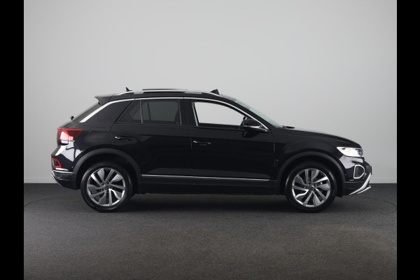 Volkswagen T-Roc 1.5 TSI Style 150 PK DSG | Panorama dak | Keyless entry/start | Matrix koplampen | Stoelverwarming | 18" LM velgen |