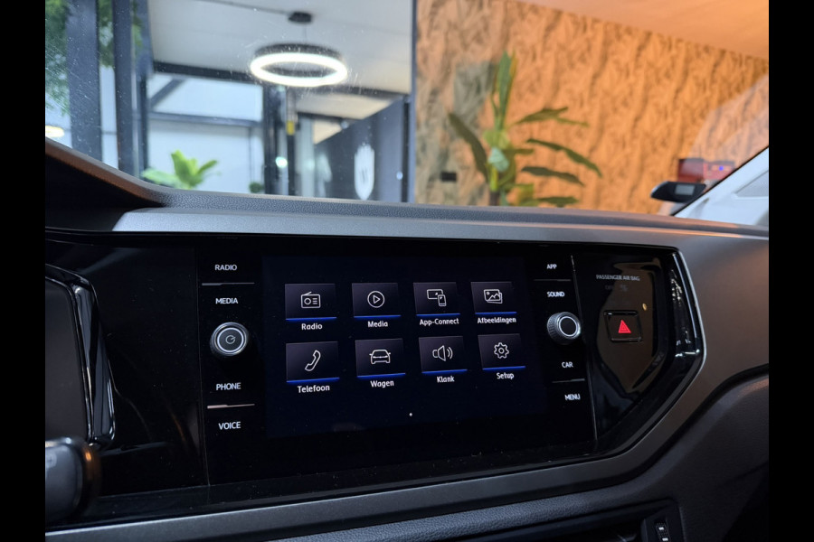 Volkswagen Polo 1.0 TSI Comfortline Business Garantie Carplay StoelVW Adoptieve Cruise Navi Airco Rijklaar