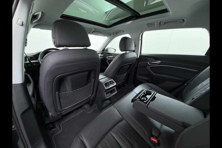 Audi e-tron 313pk Quattro Soh 91% Leer PanoDak Adaptive.Cruise Camera Elek.Stoelen+Memory+Verwarmd Navi Ecc Pdc Stoelverwarming Elek.Achterklep AWD Led Bluetooth Rijstrooksensor WiFi Lmv 4WD Business Edition Plus 71kWh Origineel Nederlandse Auto 1800kg trekvermogen!