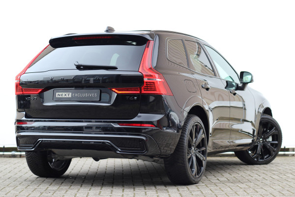 Volvo XC60 2.0 T6 Plug-in hybrid AWD Plus Black Edition R-Design | Nieuw | Pano | Head-up | ACC |