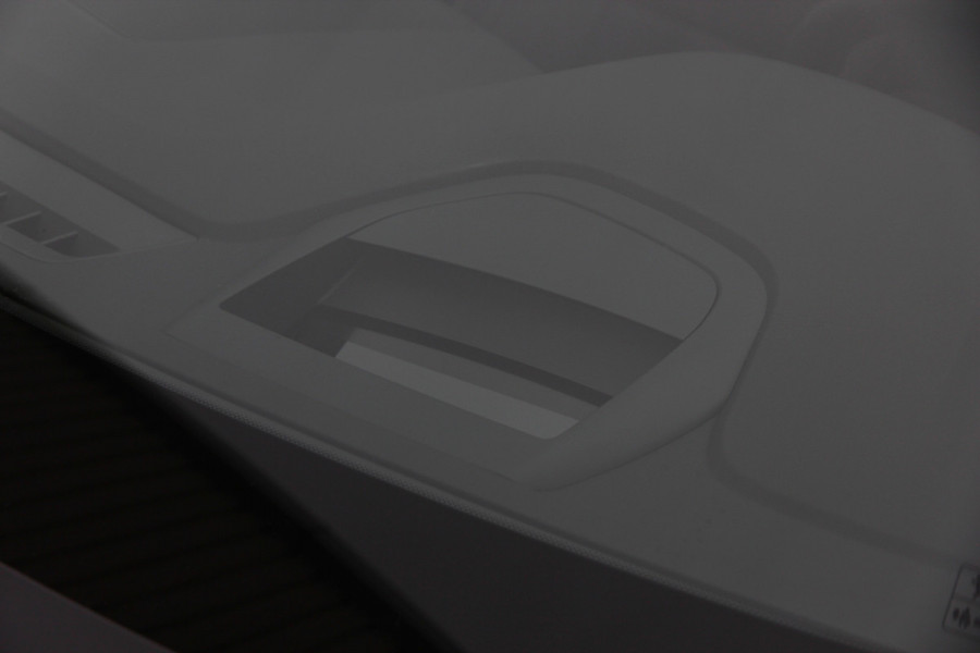 Volvo XC60 2.0 T6 Plug-in hybrid AWD Plus Black Edition R-Design | Nieuw | Pano | Head-up | ACC |