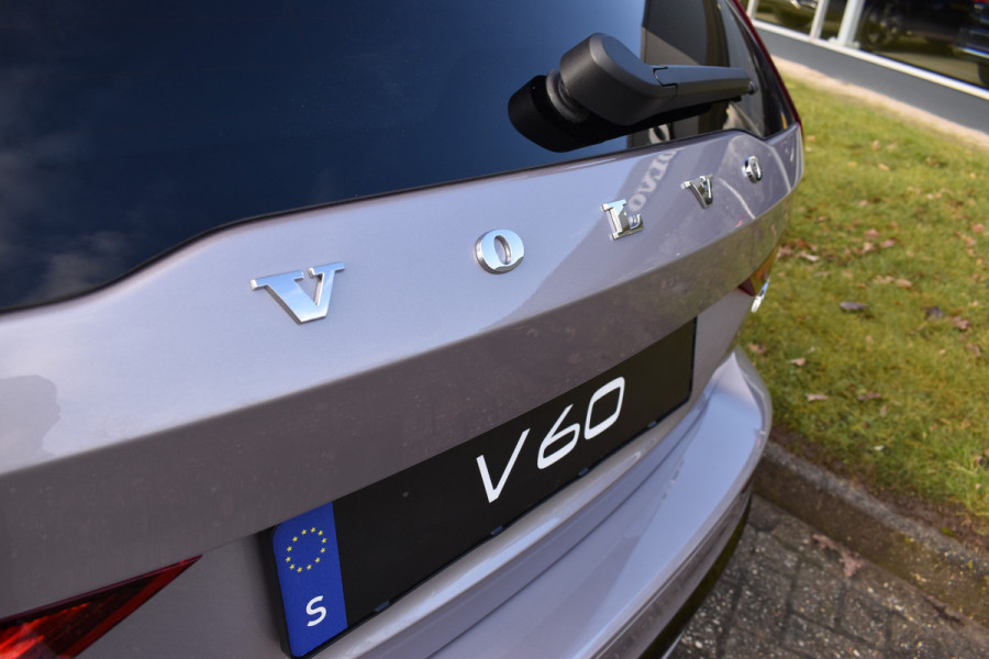 Volvo V60 T6 350PK Plug-in hybrid AWD Plus Dark Panodak | H&K | ACC | Blis | Contour Stoelen | Stuurverwarming