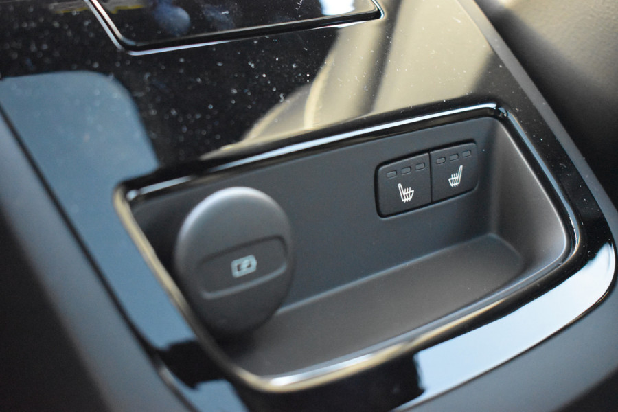 Volvo V60 T6 350PK Plug-in hybrid AWD Plus Dark Panodak | H&K | ACC | Blis | Contour Stoelen | Stuurverwarming