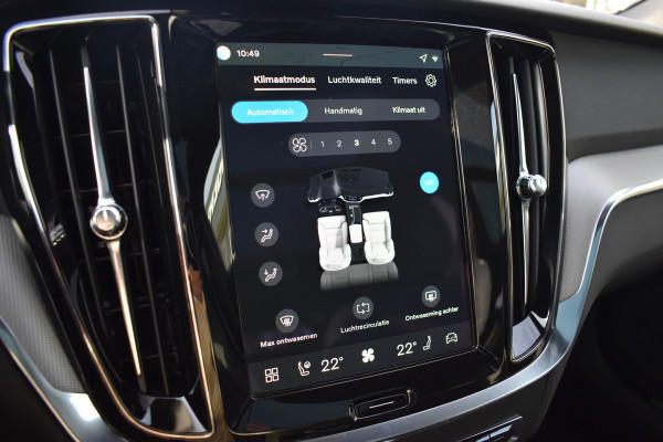 Volvo V60 T6 350PK Plug-in hybrid AWD Plus Dark Panodak | H&K | ACC | Blis | Contour Stoelen | Stuurverwarming