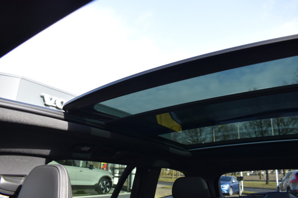 Volvo V60 T6 350PK Plug-in hybrid AWD Plus Dark Panodak | H&K | ACC | Blis | Contour Stoelen | Stuurverwarming