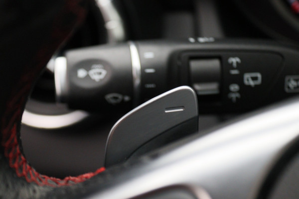 Mercedes-Benz CLA-Klasse Shooting Brake 180 Business Solution AMG Night Upgrade Automaat Panoramadak, LED, Camera, Navigatie, Stoelverwarming, PDC, 18"