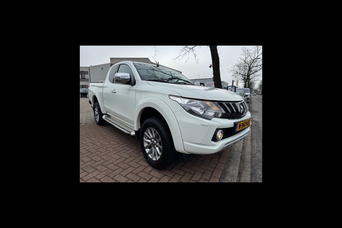 Mitsubishi L200 2.4 DI-D 4x4 Club Cab Intense Euro 6 Airco/ECC,Camera