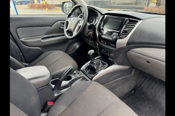 Mitsubishi L200 2.4 DI-D 4x4 Club Cab Intense Euro 6 Airco/ECC,Camera