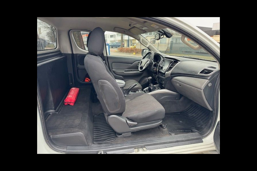 Mitsubishi L200 2.4 DI-D 4x4 Club Cab Intense Euro 6 Airco/ECC,Camera