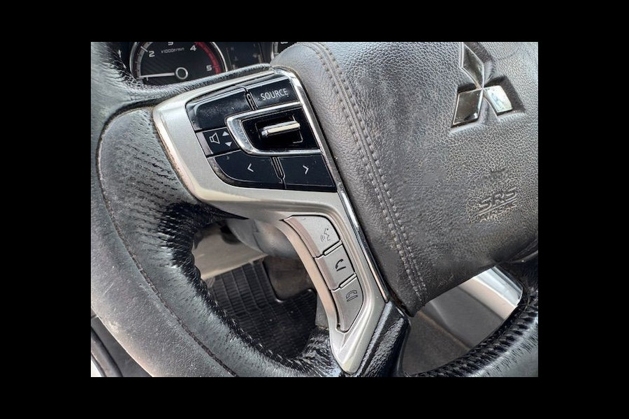 Mitsubishi L200 2.4 DI-D 4x4 Club Cab Intense Euro 6 Airco/ECC,Camera