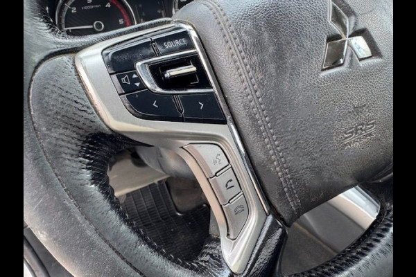 Mitsubishi L200 2.4 DI-D 4x4 Club Cab Intense Euro 6 Airco/ECC,Camera