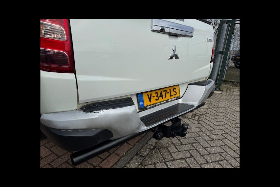 Mitsubishi L200 2.4 DI-D 4x4 Club Cab Intense Euro 6 Airco/ECC,Camera