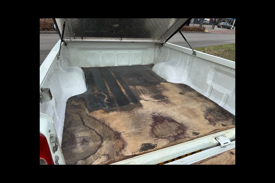 Mitsubishi L200 2.4 DI-D 4x4 Club Cab Intense Euro 6 Airco/ECC,Camera