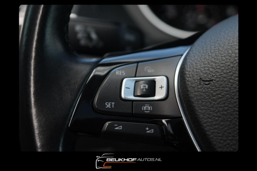 Volkswagen Tiguan 1.5 TSI ACT Business Panorama Carplay Navi