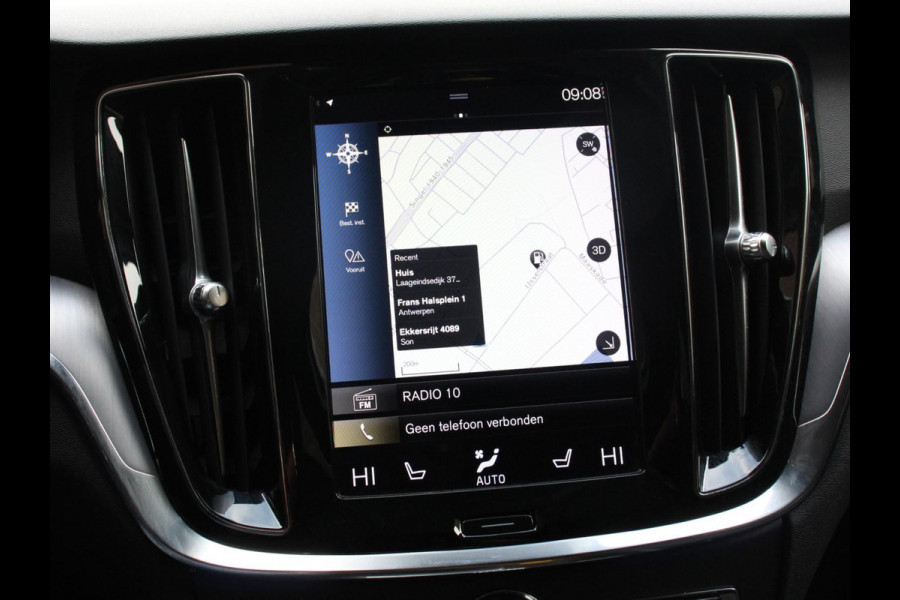 Volvo V60 2.0 B3 Automaat Momentum | Navigatie | Wegklapbare Trekhaak | Climate Control | Blis | Parkeer sensoren | Cruise Control | Lichtmetalen Velgen