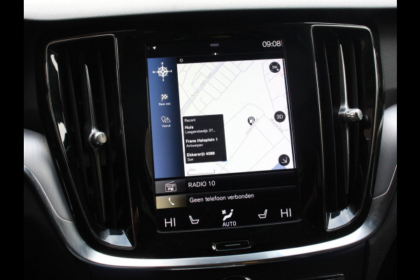 Volvo V60 2.0 B3 Automaat Momentum | Navigatie | Wegklapbare Trekhaak | Climate Control | Blis | Parkeer sensoren | Cruise Control | Lichtmetalen Velgen