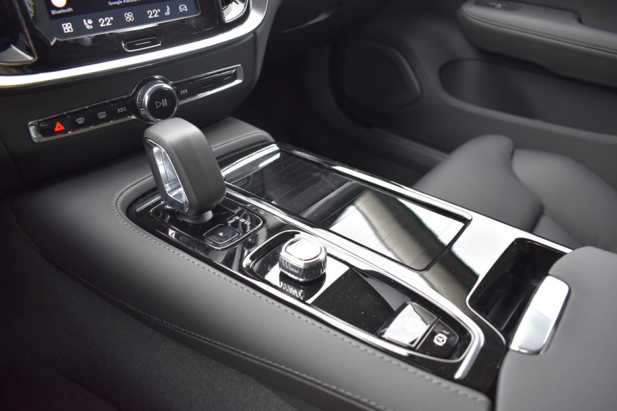 Volvo V60 T8 AWD 455PK Plug-in Hybrid Plus Perform. Ed. Dark | NIEUW | Polestar | 19"LMV | Leder | BLIS | ACC |