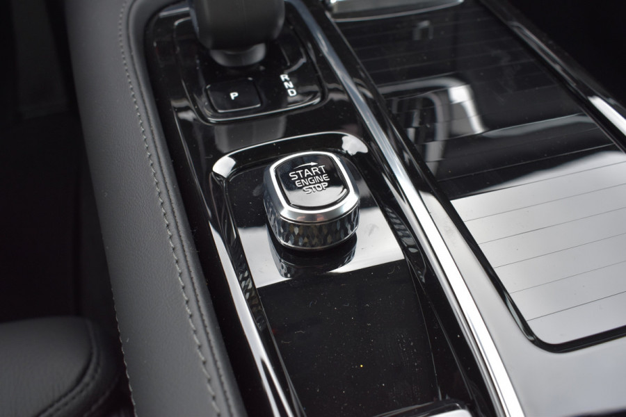 Volvo V60 T8 AWD 455PK Plug-in Hybrid Plus Perform. Ed. Dark | NIEUW | Polestar | 19"LMV | Leder | BLIS | ACC |