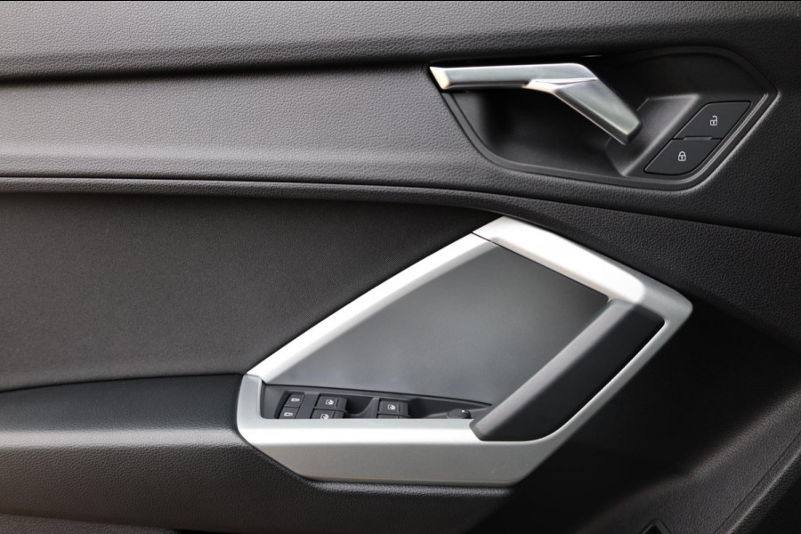 Audi Q3 Sportback 35 1.5 TFSI S-Edition 150+PK LED/S-LINE/VIRTUAL/PANO/20" LMV/PDC/ACC/ECC/12 MND GARANTIE!