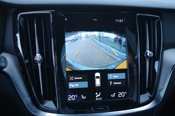 Volvo V60 2.0 B3 163 PK R-Design, Panoramadak, Harman/Kardon, Trekhaak, Leder, Sportstoelen