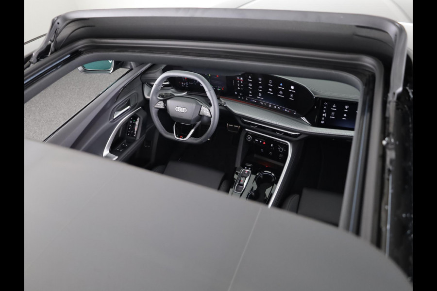Audi Q5 Sportback S edition e-hybrid 299 pk | Techniekpakket plus | Glazen panoramadak | Lederen bekleding | Geheugen stoelen |