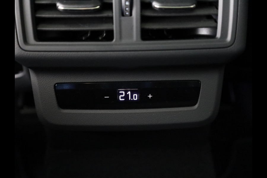 Audi Q5 Sportback S edition e-hybrid 299 pk | Techniekpakket plus | Glazen panoramadak | Lederen bekleding | Geheugen stoelen |