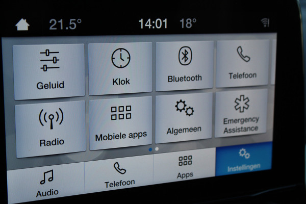 Ford Fiesta 1.0-125pk EcoBoost Mild-Hybrid ST-Line. Luxe, sportieve en goed onderhouden Fiesta ! Autm. airco, Cruise control, Lane assist, 17" Lmv, Parkeersensoren Achter, Metallic lak, Navigatie by Apple/Android, LED verlichting etc.