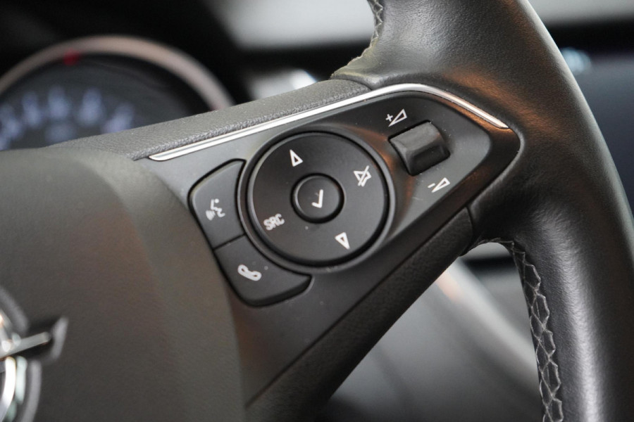 Opel Grandland X 1.2 130pk Turbo Innovation | Blind-spot | Sportstoelen | Cruise control | Climate control ECC | Lm velgen
