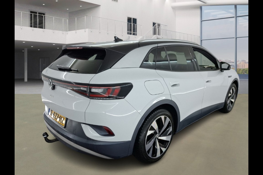 Volkswagen ID.4 First 77 kWh | Stoelverwarming | Stuurverwarming | Trekhaak | Adaptive Cruise Control | Navigatie | Apple Carplay | Keyless | Camera | Parkersensoren |