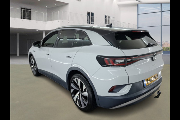 Volkswagen ID.4 First 77 kWh | Stoelverwarming | Stuurverwarming | Trekhaak | Adaptive Cruise Control | Navigatie | Apple Carplay | Keyless | Camera | Parkersensoren |