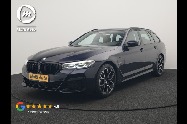 BMW 5 Serie Touring 530e M Sport Plug in Hybrid 293pk Dealer O.H PHEV | Trekhaak af fabriek | Adaptive Cruise | 19"L.M | Lederen Sportstoelen Verwarmd | Camera & Parkassist | Apple Carplay | Sfeerverlichting |