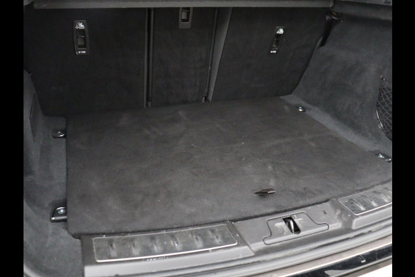 Land Rover Range Rover Evoque 1.5 P300e AWD R-Dynamic | Panoramadak | Leder | Stoelverwarming | Meridian Audio | Keyless | Trekhaak | Carplay | Navigatie | Camera | Stuurverwarming | PHEV | Plug In